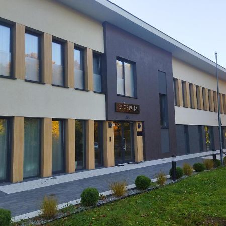 Dom Weselny Ludmila Bed & Breakfast Krasnik Exterior photo